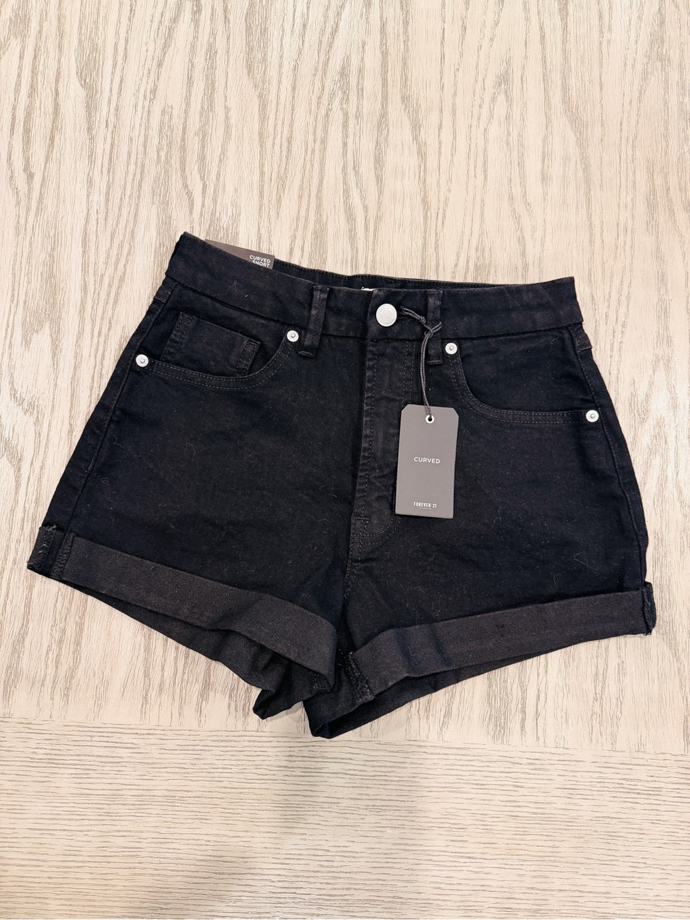 NWT Forever 21 Curved High Rise Black Denim Shorts Size 26 Curvy Fit